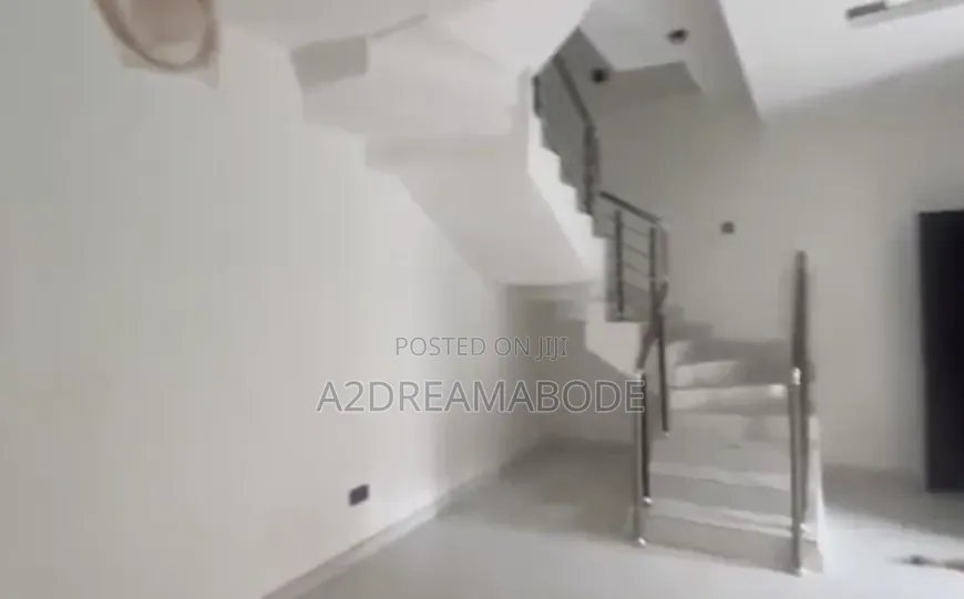 4bdrm Duplex in Olowora, Magodo Isheri for rent in Magodo Isheri