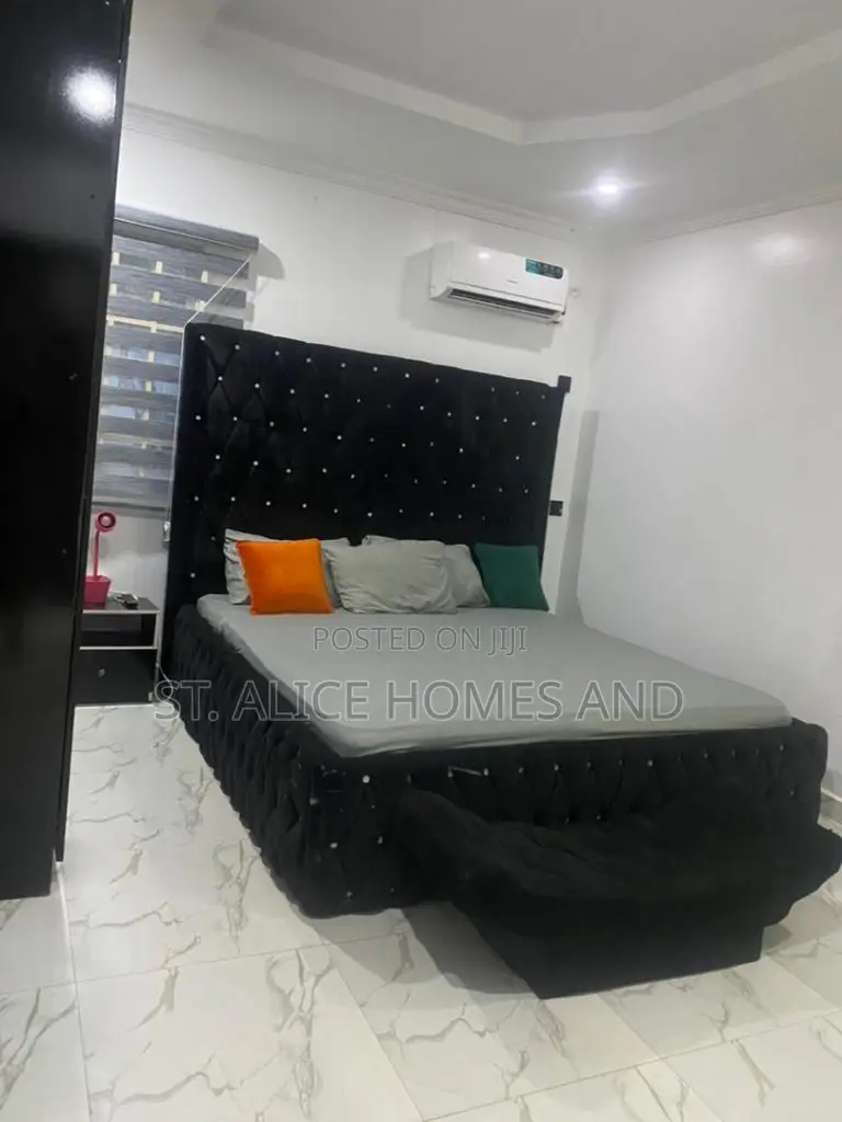 Teenapeta Unit B1 (2-Bedroom Apartment) in Epe
