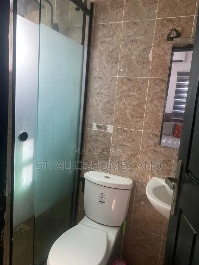 Teenapeta Unit A2 (1-Bedroom Apartment) in Epe