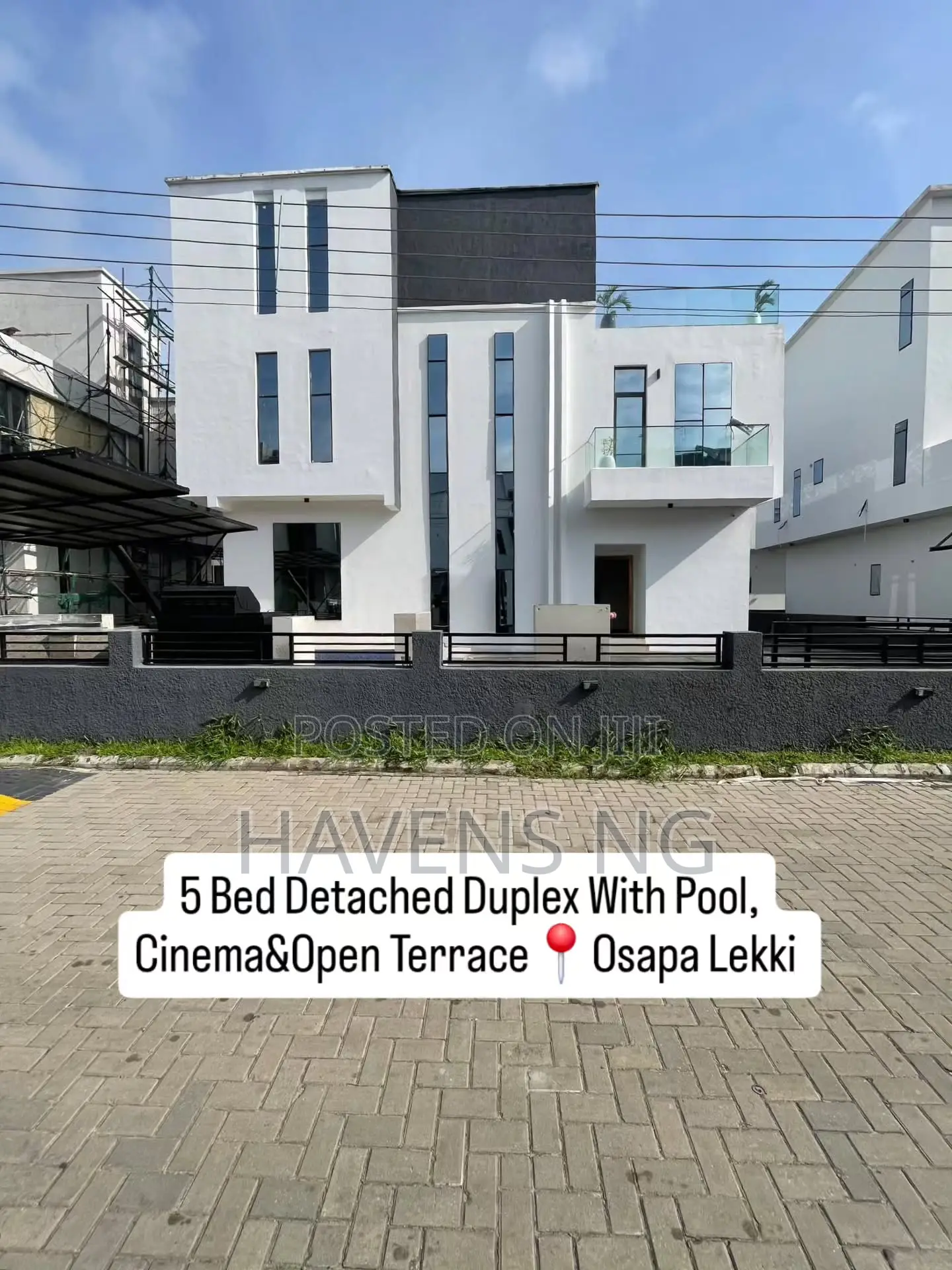 5bdrm Duplex in Osapa london for sale in Osapa london