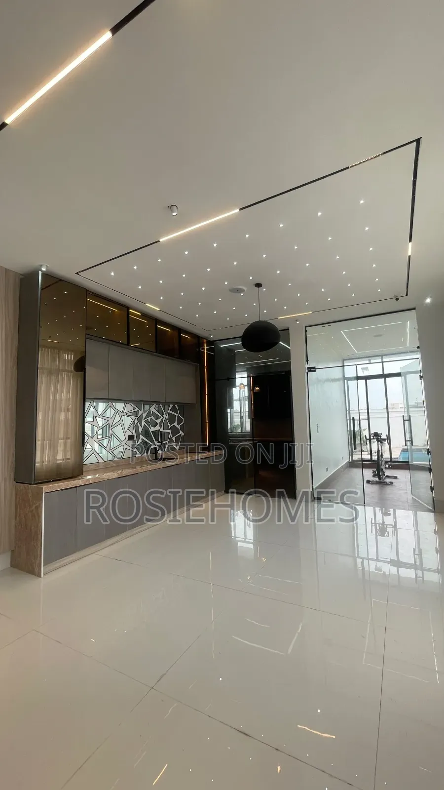 6bdrm Duplex in Chevron Alternative for sale in Chevron