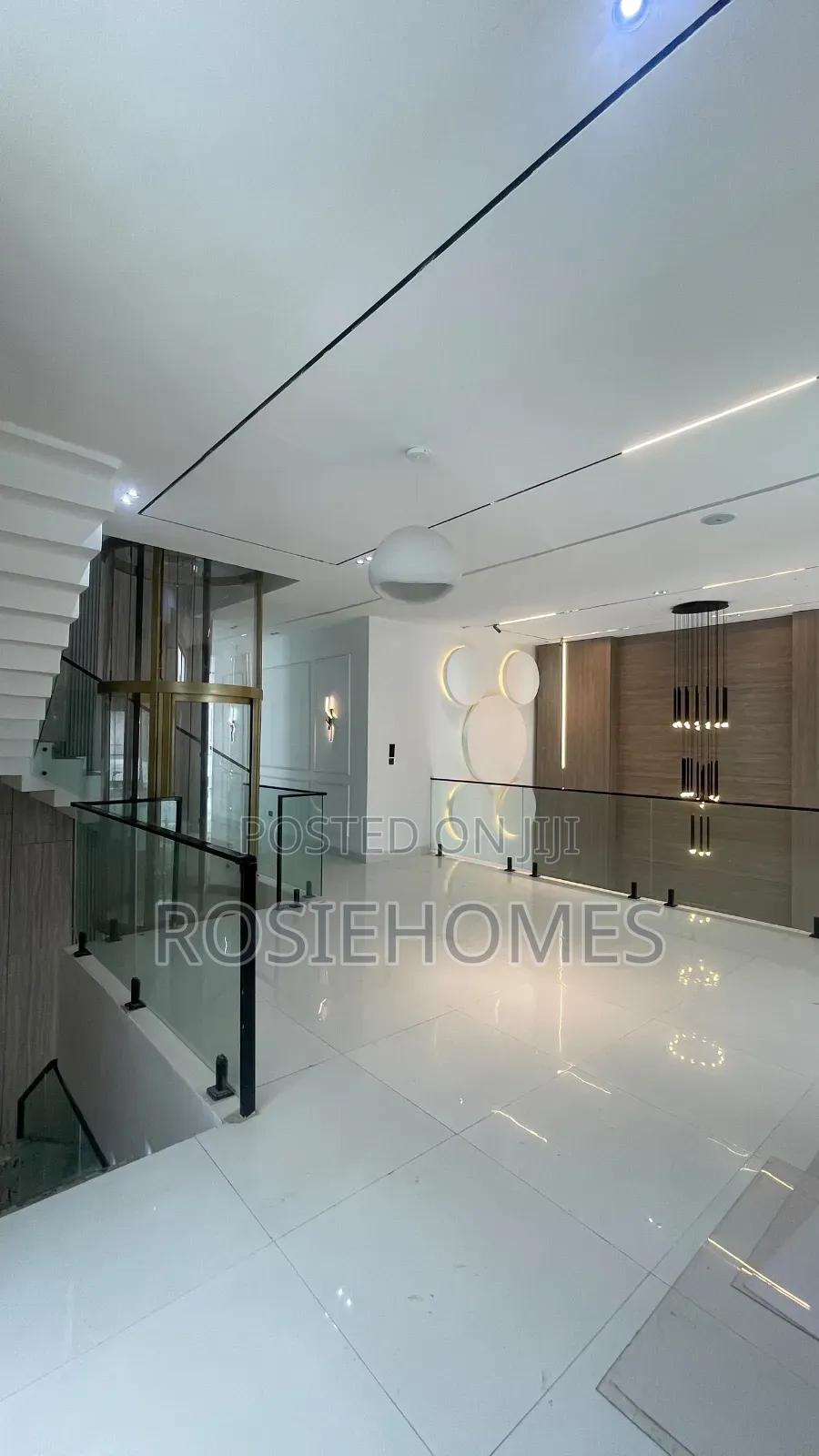 6bdrm Duplex in Chevron Alternative for sale in Chevron