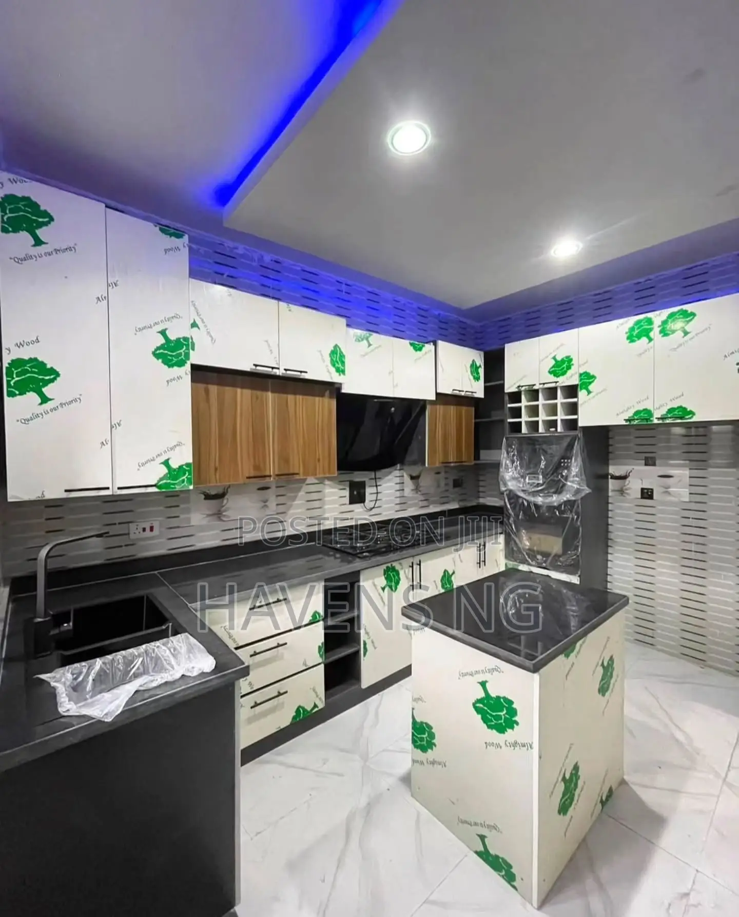 4bdrm Duplex in Lekki Phase 2 for sale in Lekki Phase 2