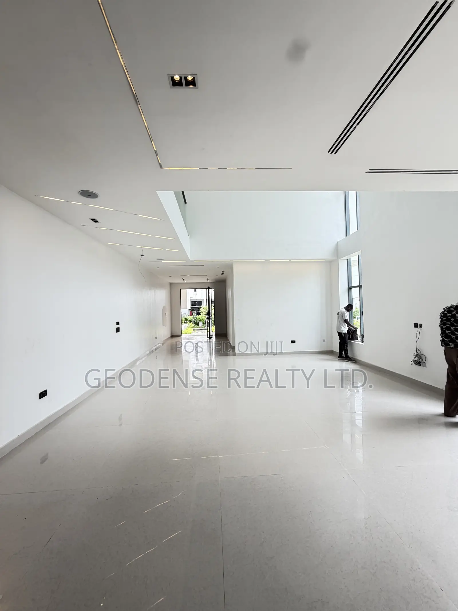 5bdrm Duplex in Cowrie Creek Estate, Ikate for sale in Ikate