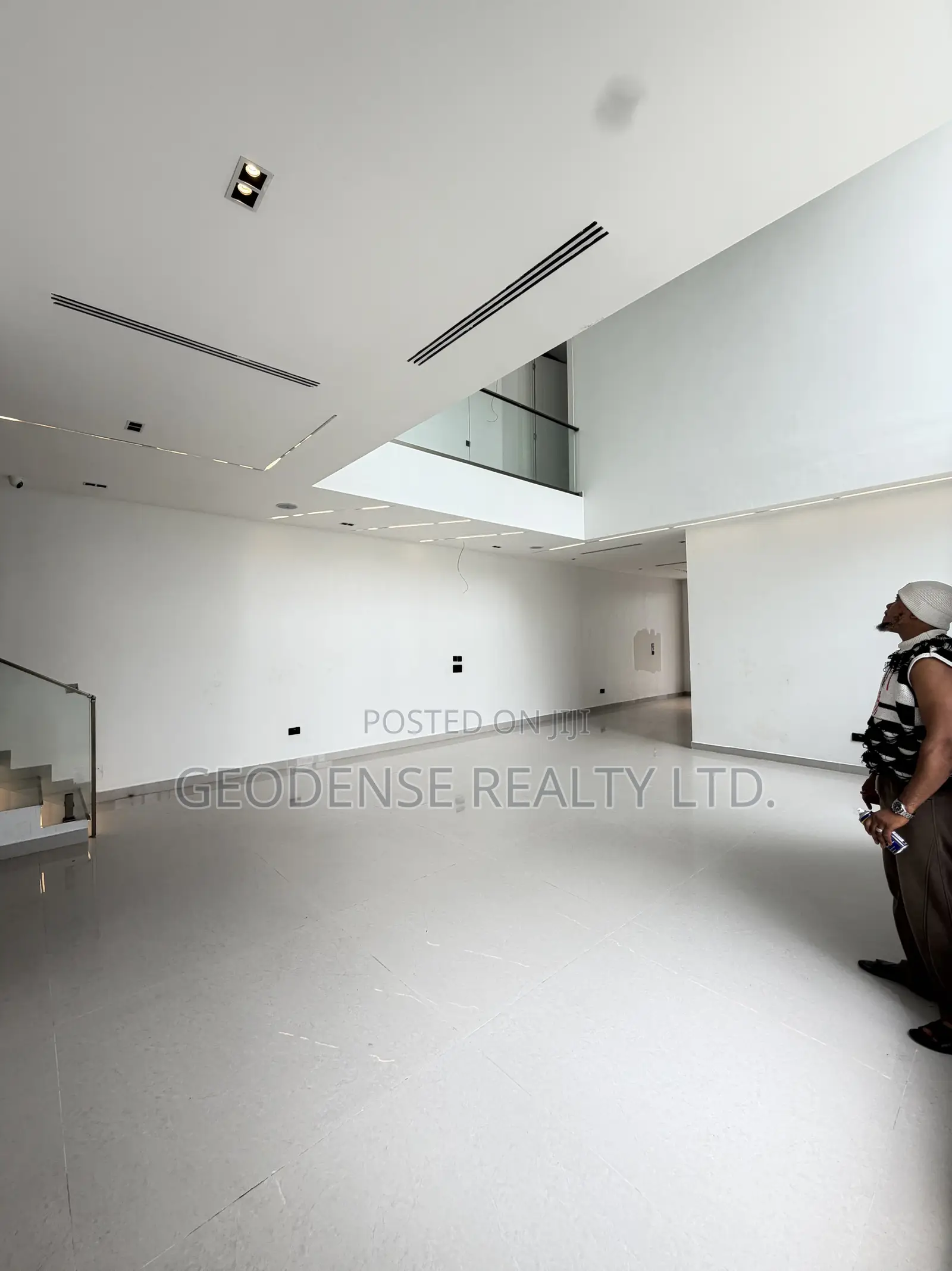 5bdrm Duplex in Cowrie Creek Estate, Ikate for sale in Ikate