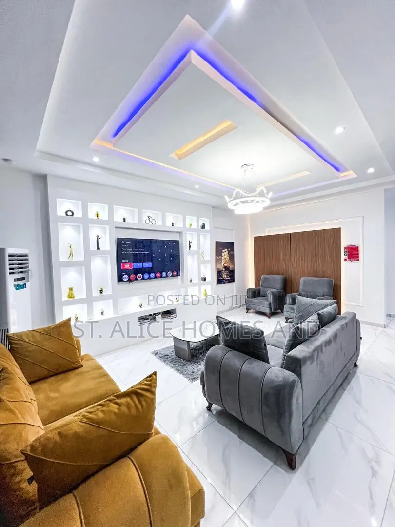Fhemfel Luxury 2 Bedroom Apartment in Self Compound in Sabon Lugbe