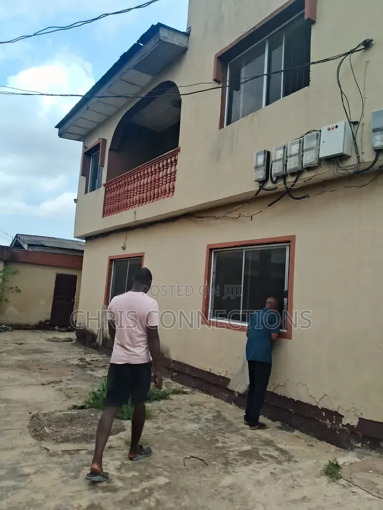 3bdrm Block of Flats in Chris Connections, Ejigbo / Ejigbo for sale in Ejigbo / Ejigbo