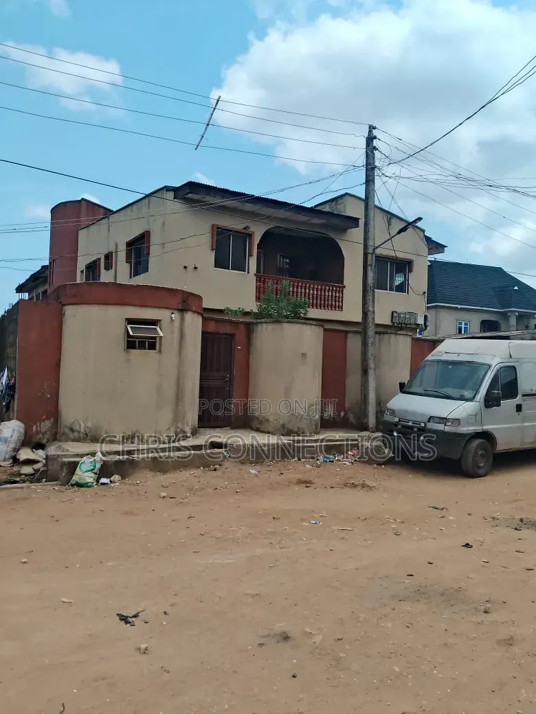 3bdrm Block of Flats in Chris Connections, Ejigbo / Ejigbo for sale in Ejigbo / Ejigbo