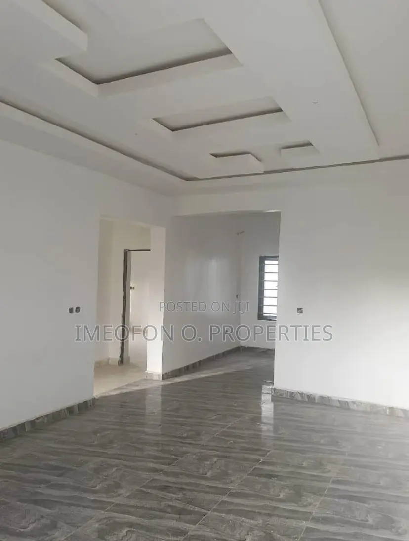 2bdrm Block of Flats in Kubwa for sale in Kubwa