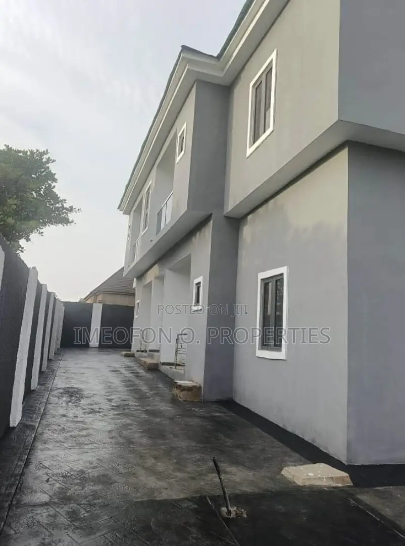 2bdrm Block of Flats in Kubwa for sale in Kubwa