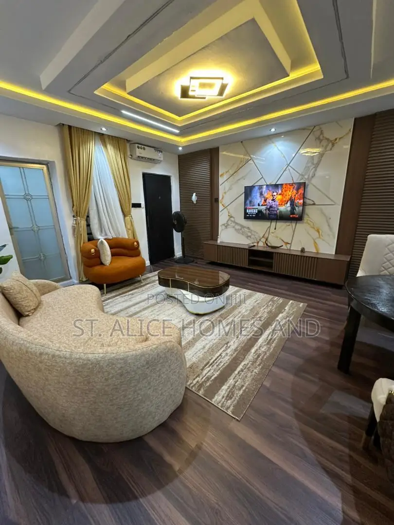 1 Bedroom Apartment With Washing Machine & Private Balcony in Opebi