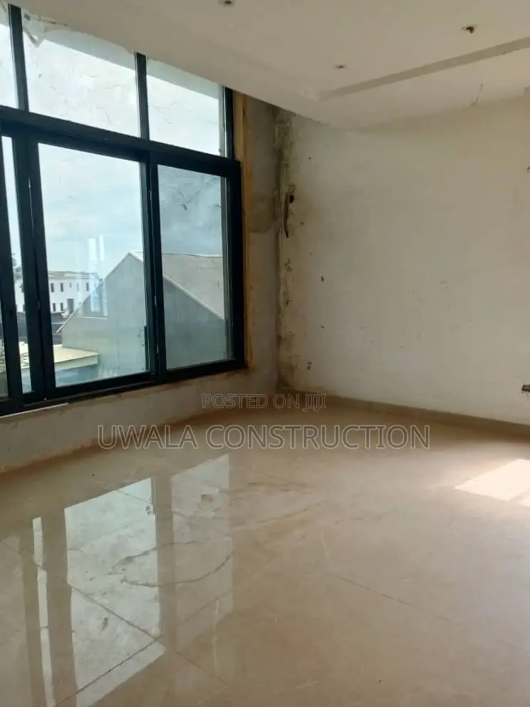 5bdrm Duplex in Mabushi for sale in Mabushi