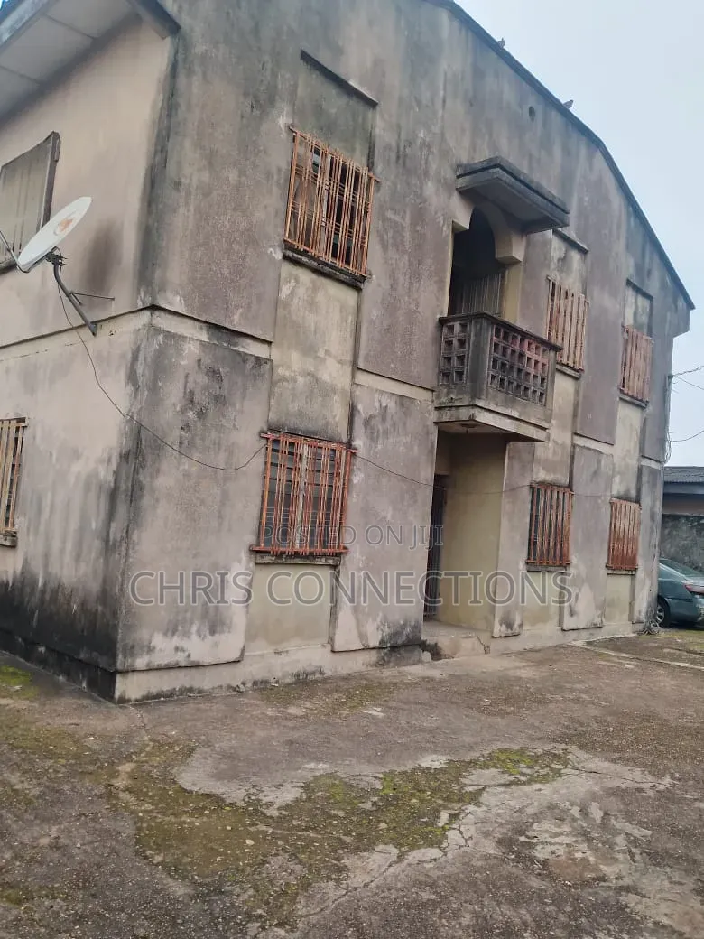 3bdrm Block of Flats in Chris Connections, Ejigbo / Ejigbo for sale in Ejigbo / Ejigbo