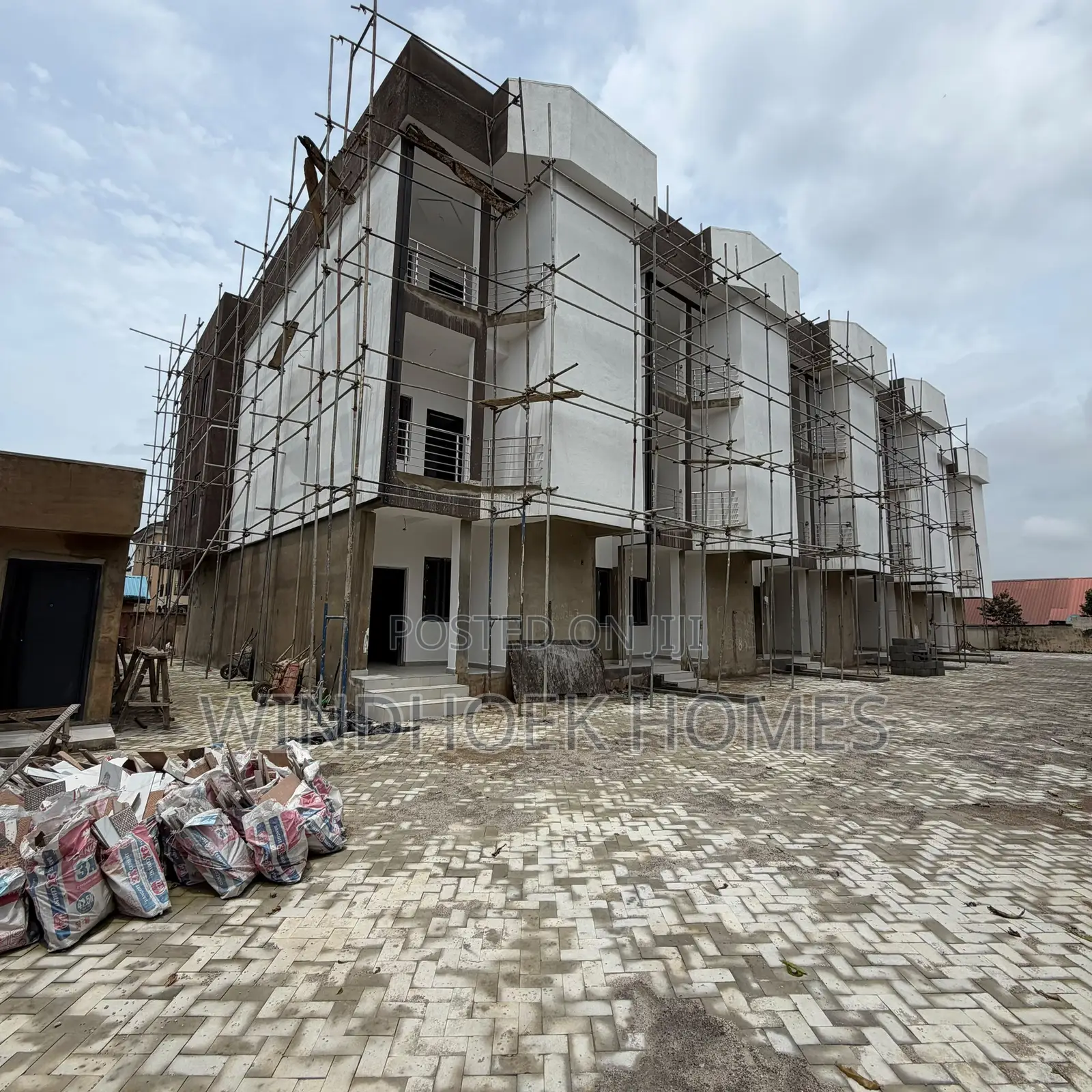 Brand New 5Bedroom Terrace Duplex in Jabi