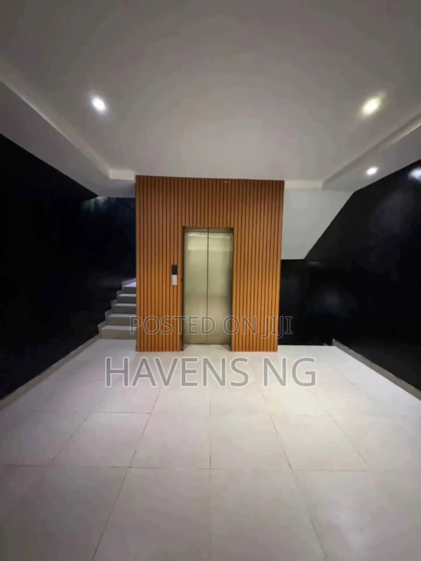 2bdrm Maisonette in Lekki Phase 1 for sale in Lekki Phase 1