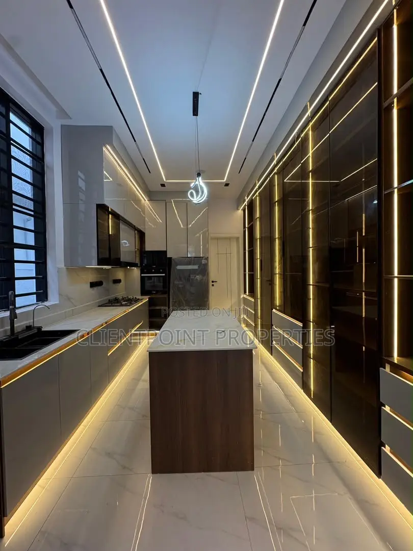 Furnished 5bdrm Duplex in Ikota, Lekki Phase 2 for sale in Lekki Phase 2