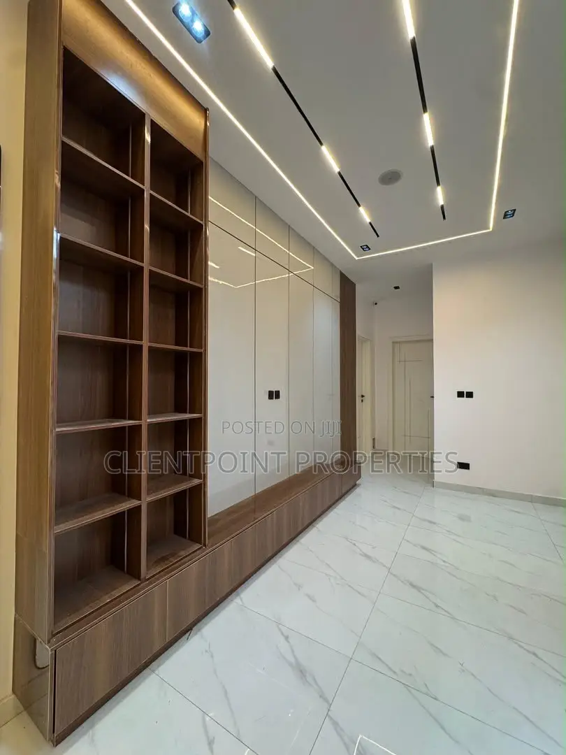 Furnished 5bdrm Duplex in Ikota, Lekki Phase 2 for sale in Lekki Phase 2