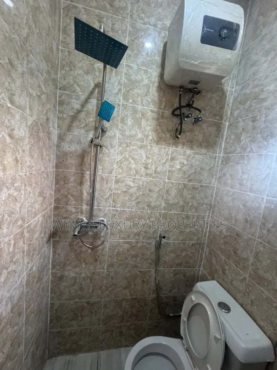 3bdrm Townhouse/Terrace in Ministry Of Defence, Lugbe District for sale in Lugbe District