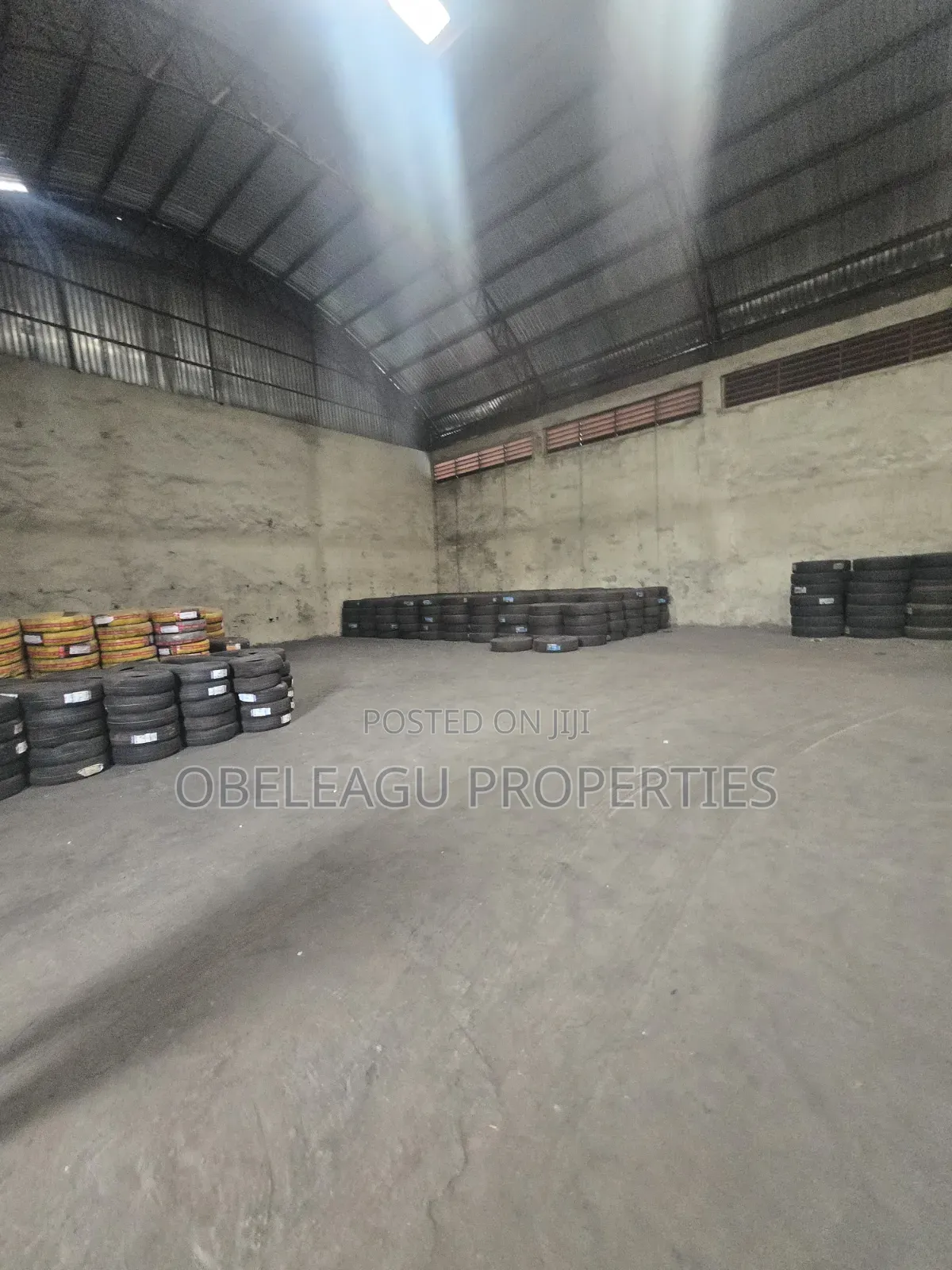 Big Warehouse for Lease in Apple Junction