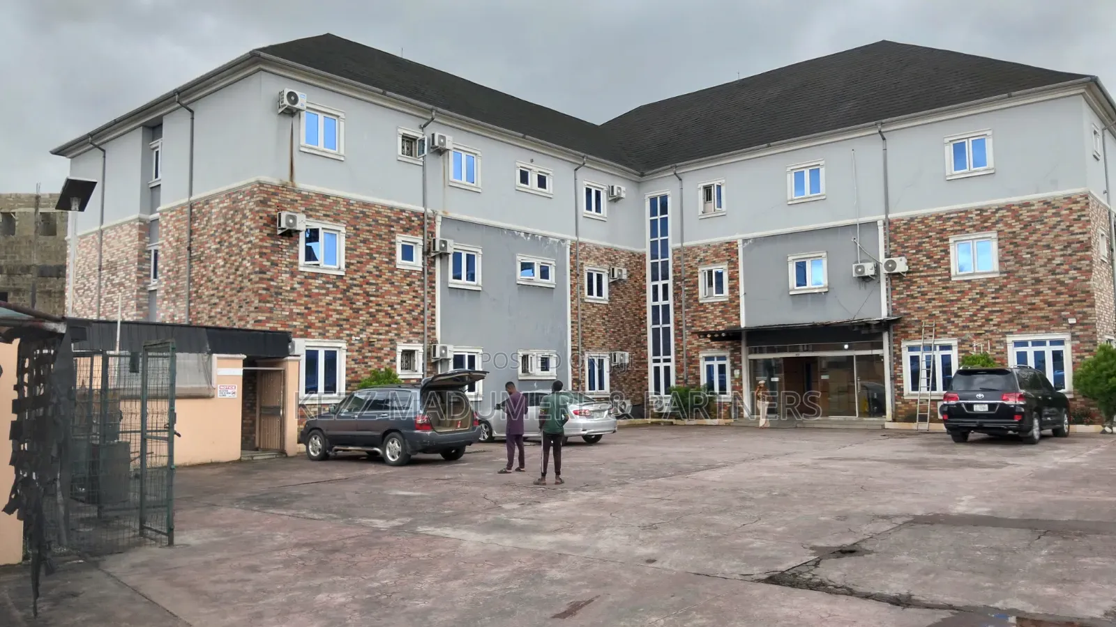 For Sale : Functional 35 Rooms Hotel at Dr Peter Odili , Ph in Port-Harcourt