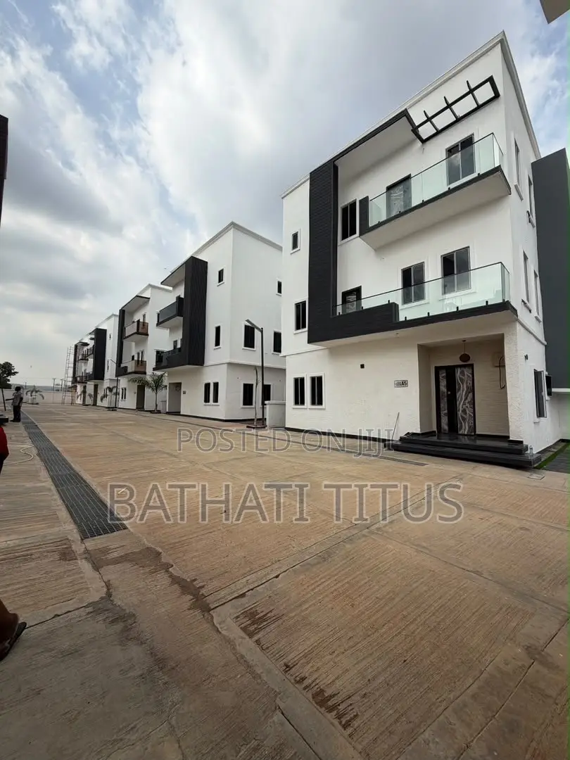 5bdrm Duplex in Guzape District for sale in Guzape District