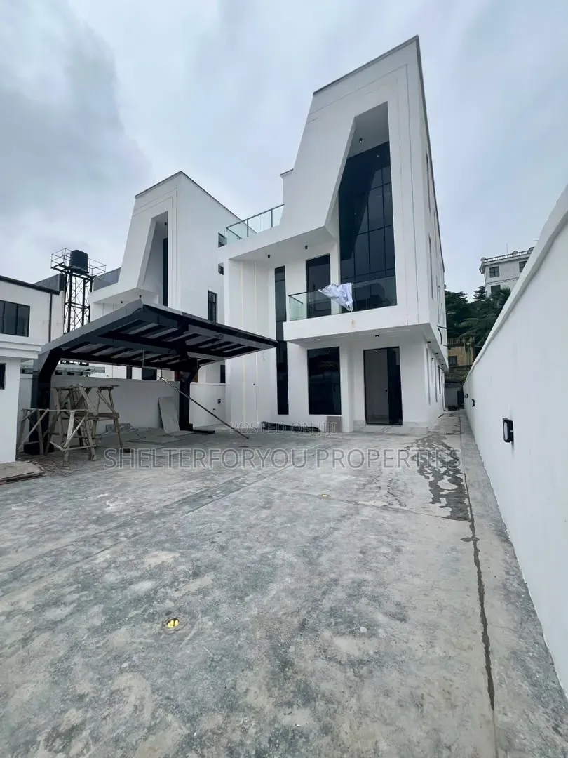 5bdrm Duplex in Chevron for sale in Chevron