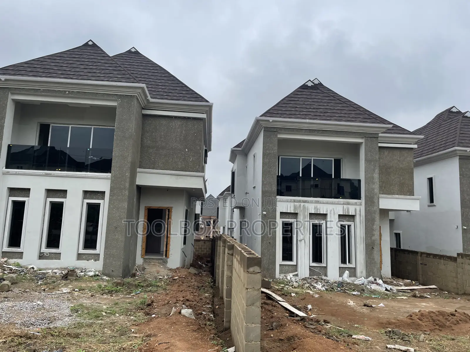 4bdrm Duplex in Carlton Gate, Akobo for sale in Akobo
