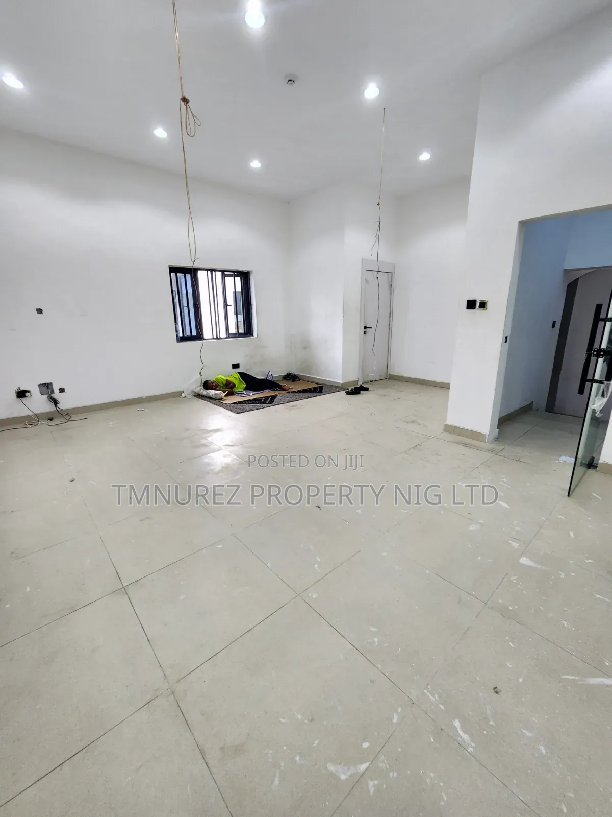 Shop for Rent Lekki Phase1 in Lekki Phase 1