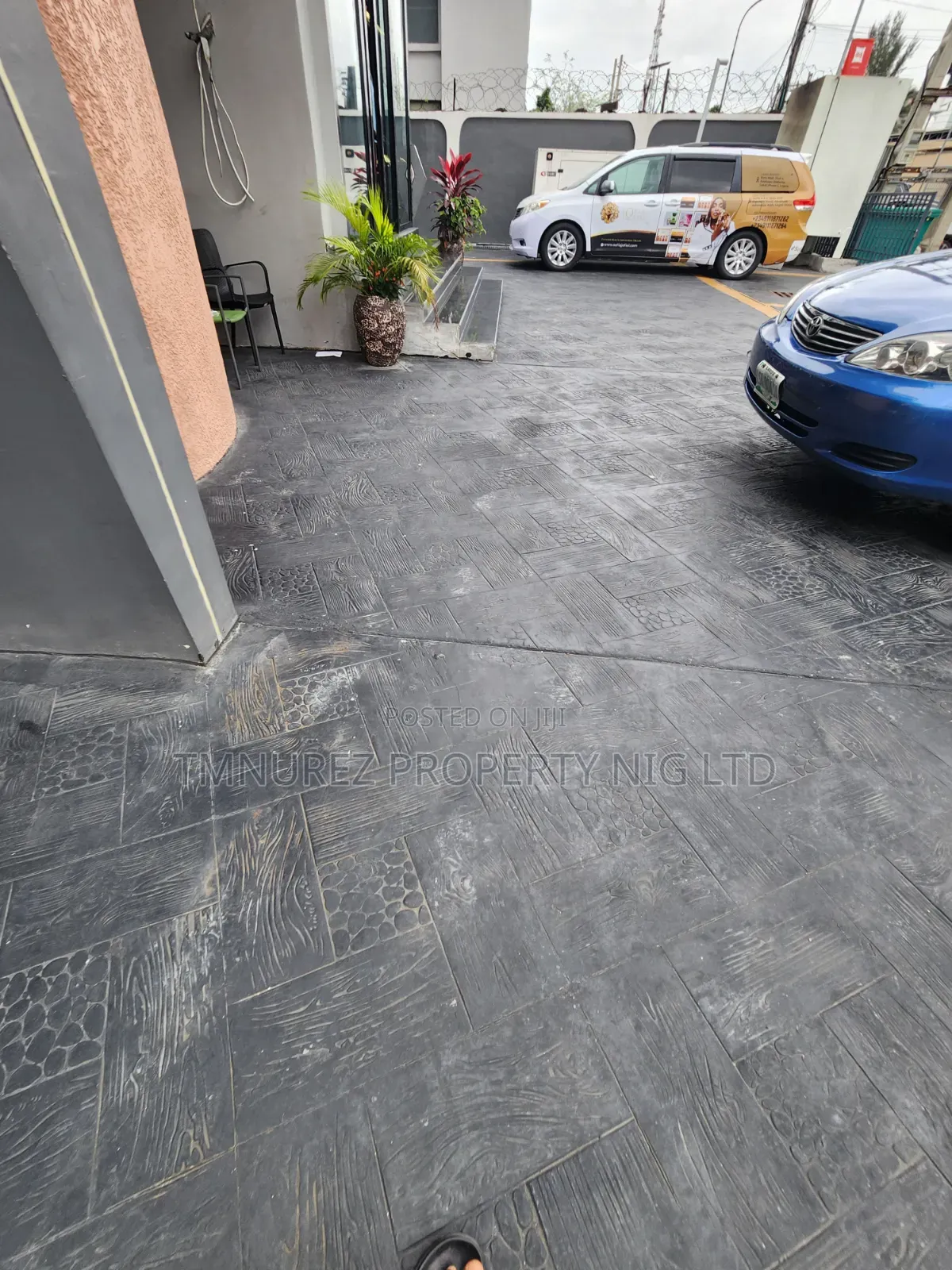 Shop for Rent Lekki Phase1 in Lekki Phase 1