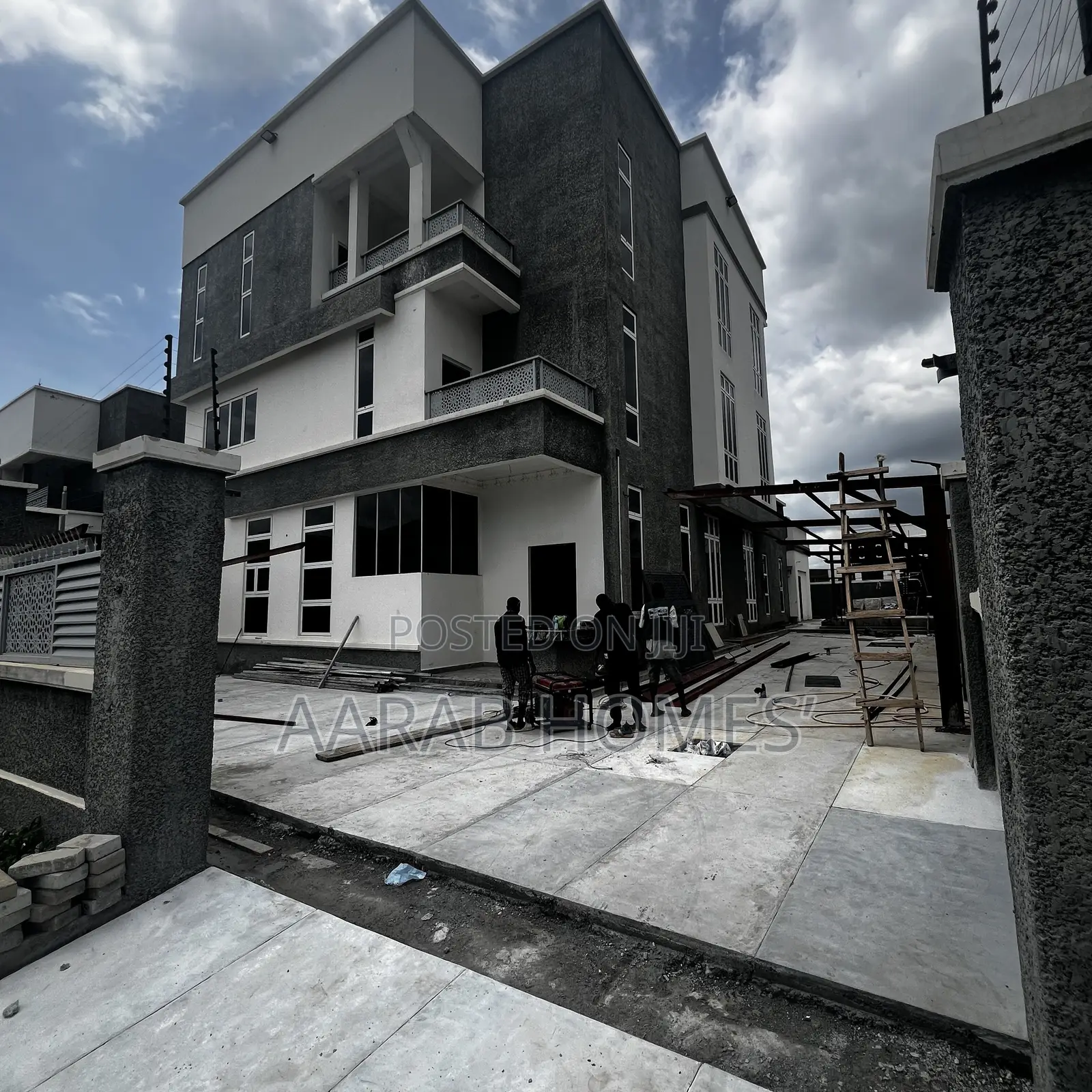 8bdrm Duplex in Gwarinpa for rent in Gwarinpa