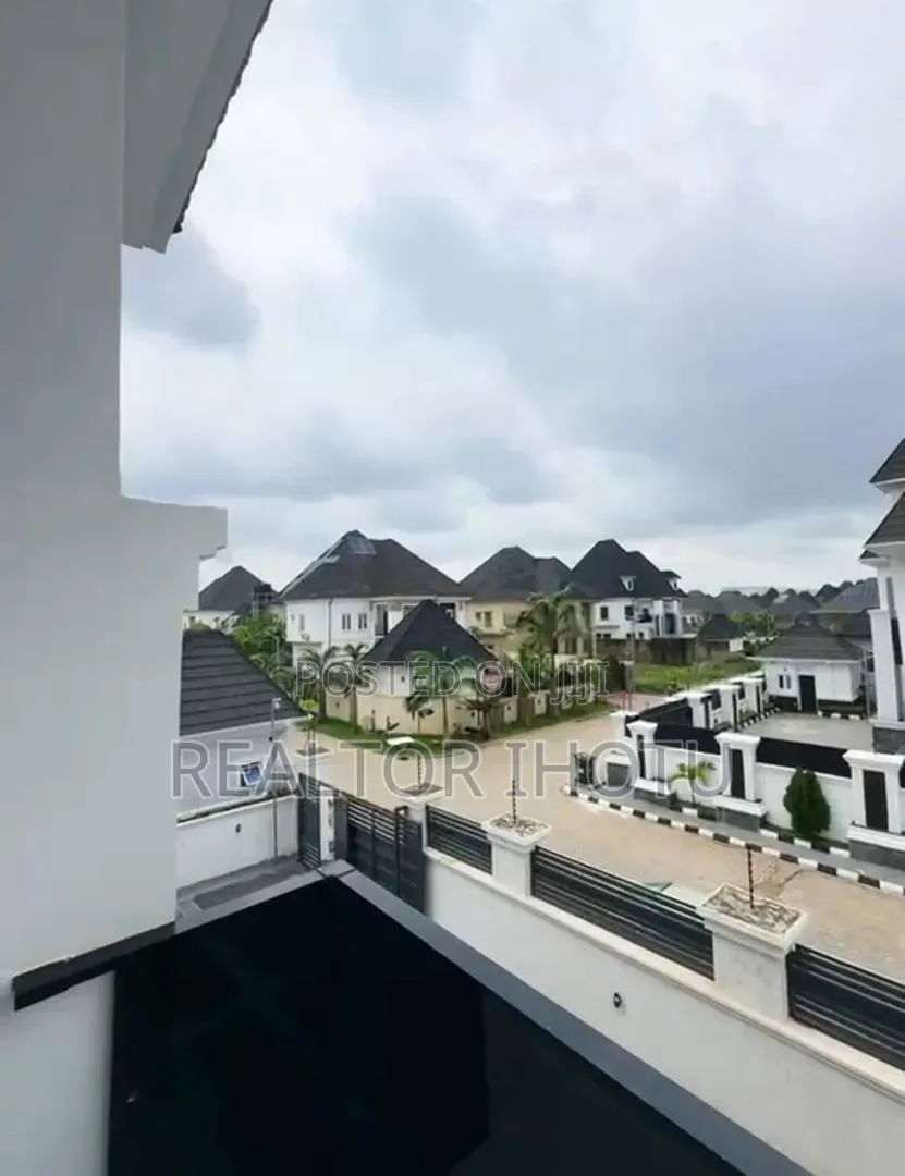 6bdrm Duplex in Efab Metropolitan, Life Camp for sale in Life Camp