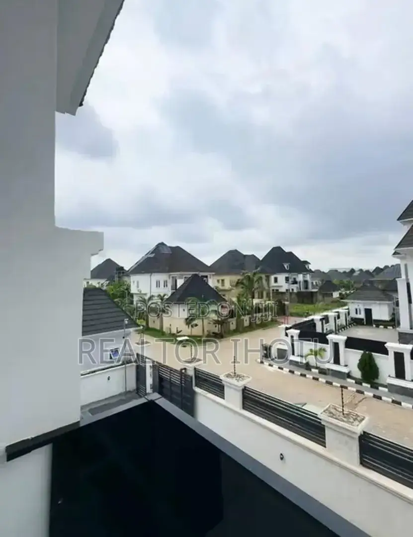 6bdrm Duplex in Efab Metropolitan, Life Camp for sale in Life Camp