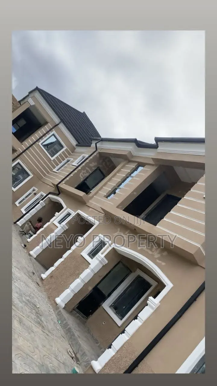 Family Deed Kariu in Ijede / Ikorodu