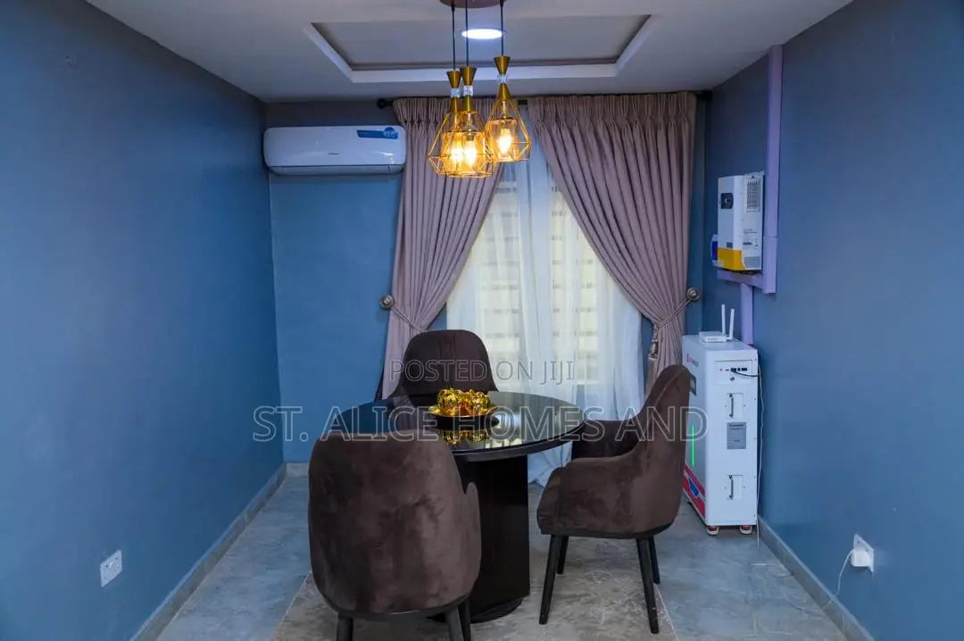 Heavencrest 3 Bedroom Apartment With Washing Machine & Private Balcon in Opebi