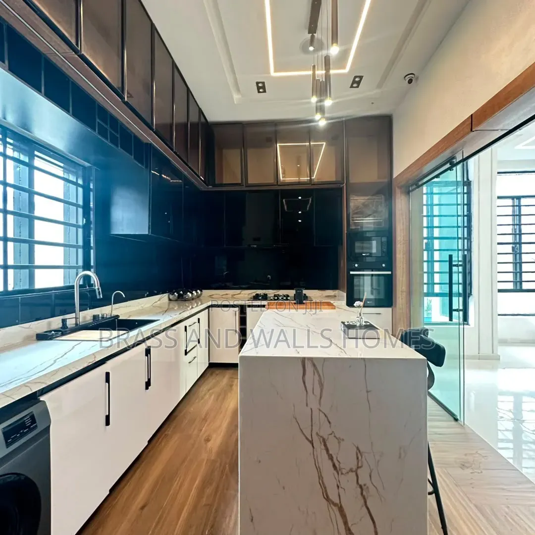 Furnished 5bdrm Duplex in Sangotedo for sale in Sangotedo