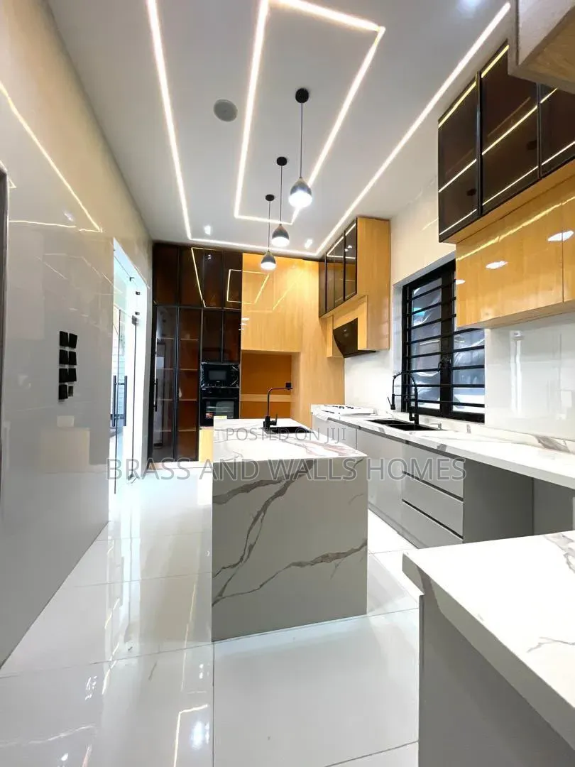 Furnished 5bdrm Duplex in Sangotedo for sale in Sangotedo