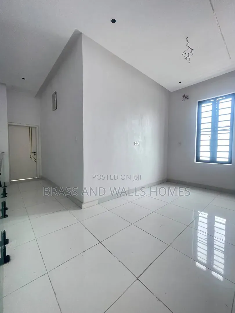 Furnished 3bdrm Duplex in Sangotedo for sale in Sangotedo