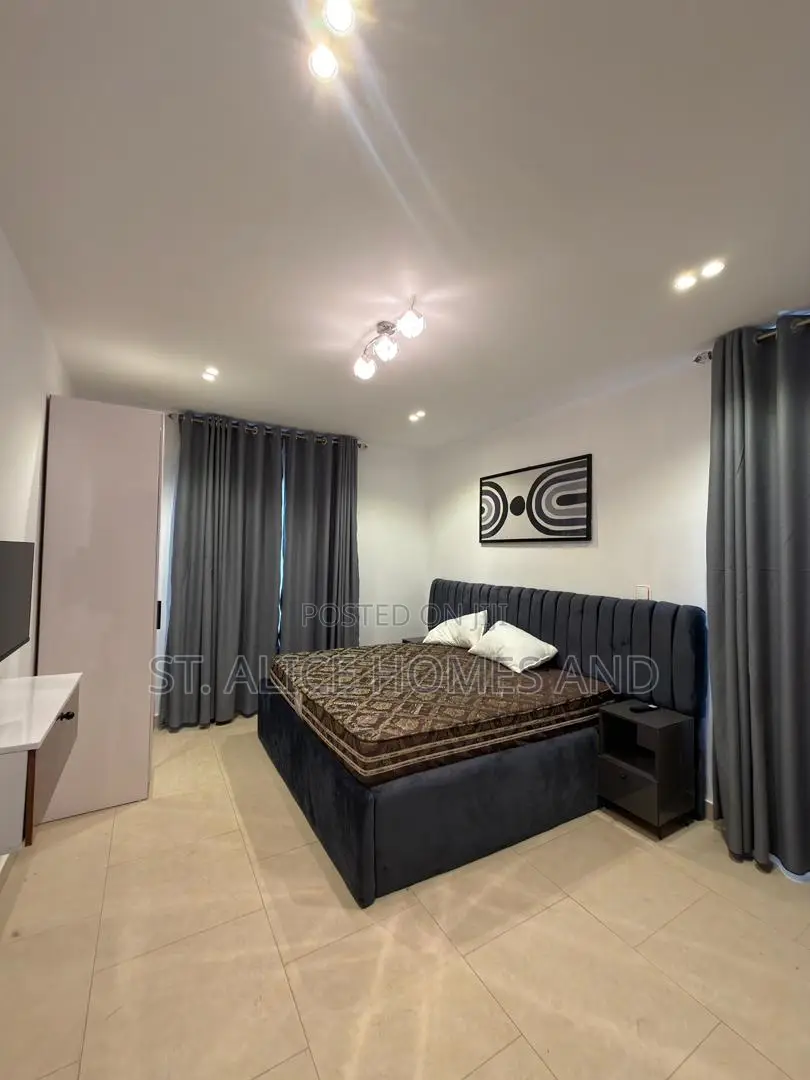 3 Bedroom With PS5 in Jericho