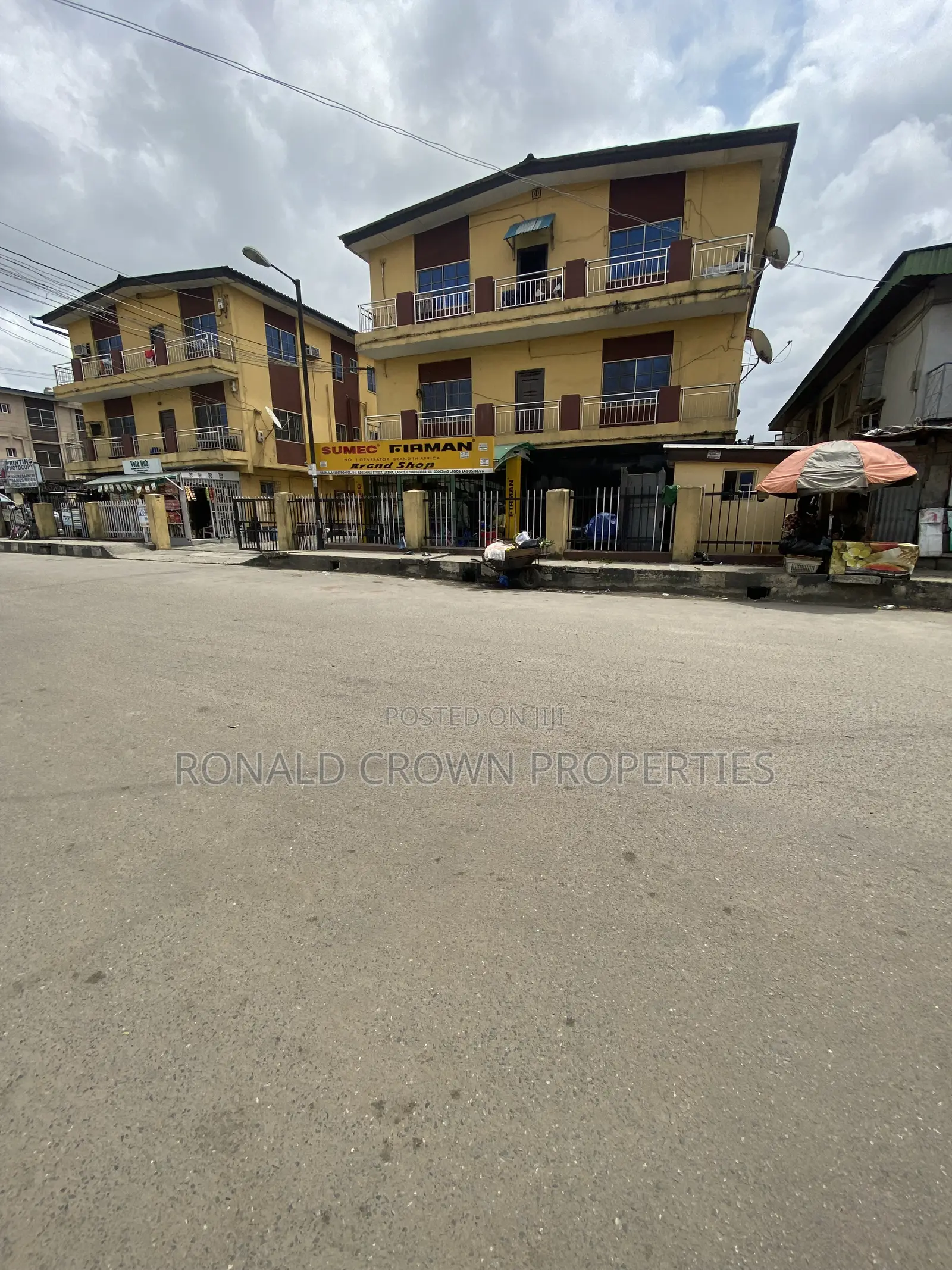 3bdrm Block of Flats in Ijeshatedo for sale in Ijeshatedo