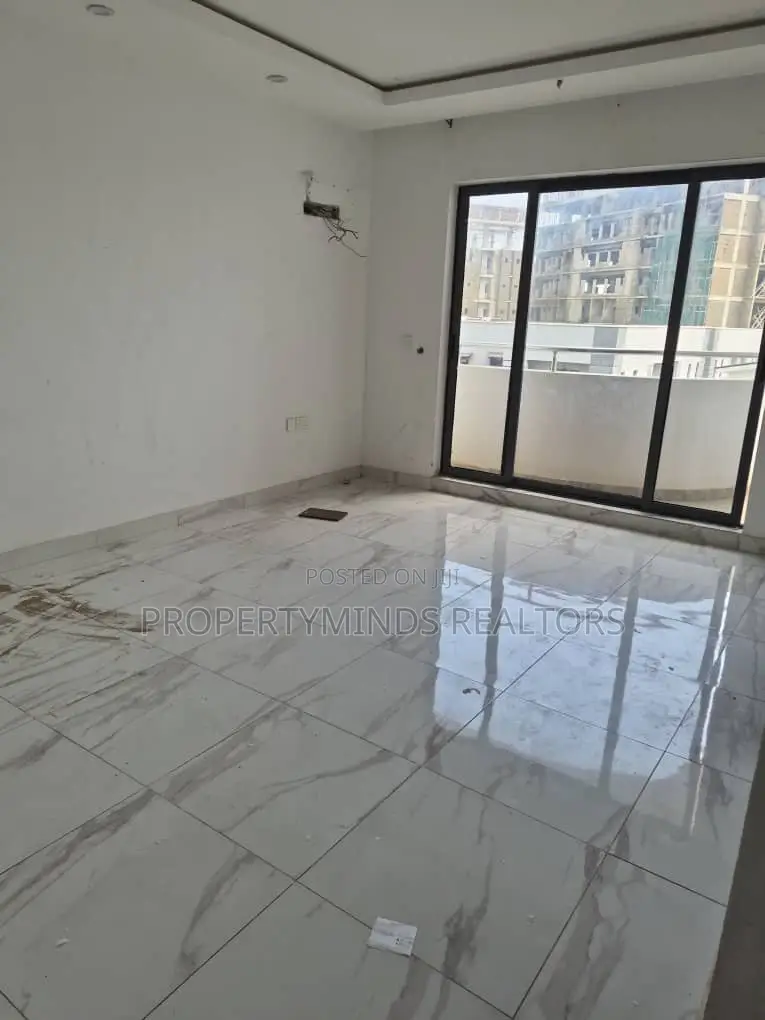 2bdrm Block of Flats in Perinwinkle Estate, Lekki Phase 1 for rent in Lekki Phase 1