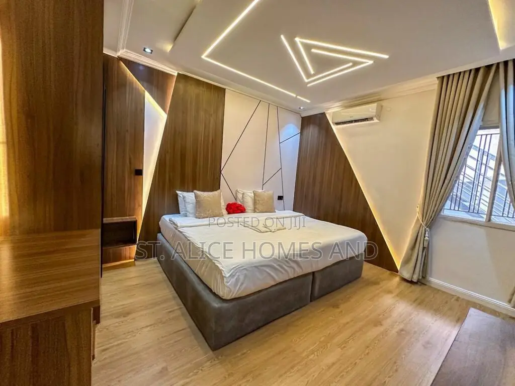 Milliaknow Ivelle -- 2 Bedroom Premium Apartment in GRA Phase 1