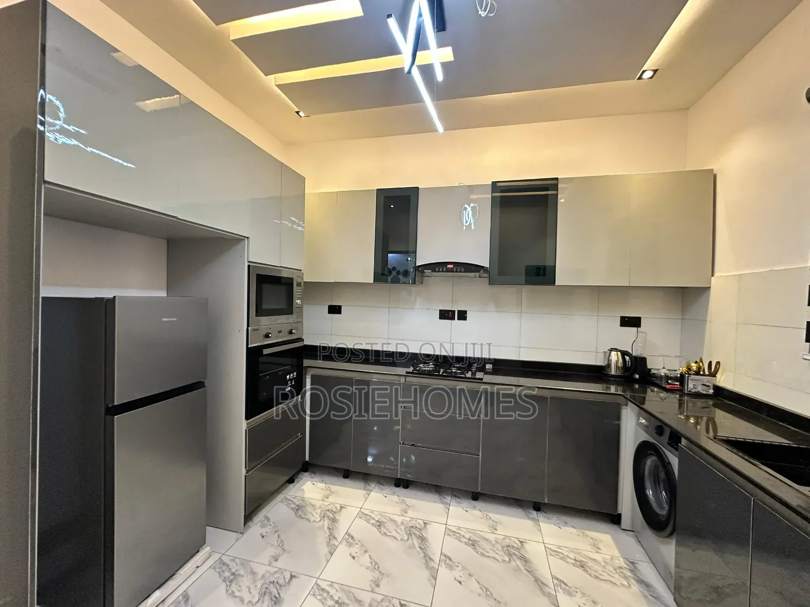 Luxe 2 Bedroom With PS5 Console, Swimming Pool Gym in Ikate