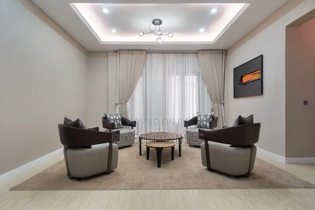 3bedroom Apartment in 1004