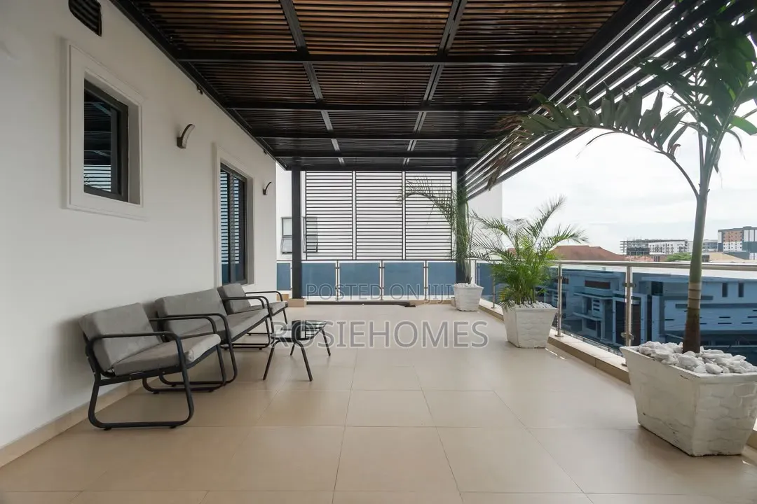 3bedroom Apartment in 1004