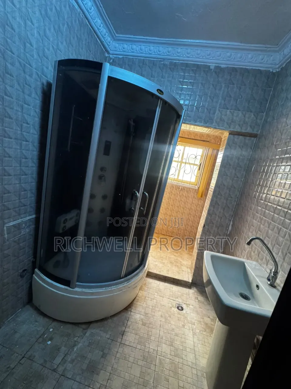 Furnished 6bdrm Duplex in Oluyole Estate for rent in Oluyole Estate