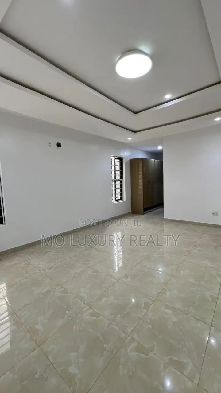 5bdrm Duplex in Ikate for rent in Ikate