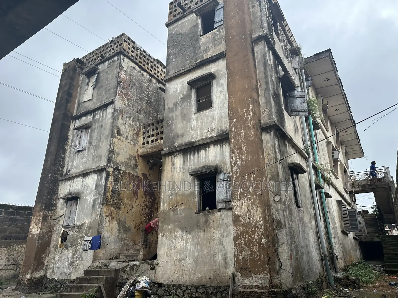 20bdrm Block of Flats in Fatima Bus Stop, Apata for sale in Apata