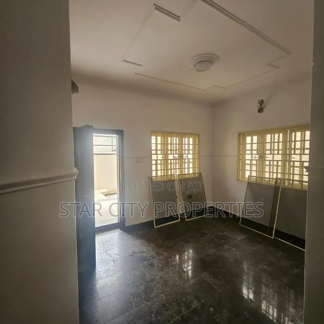 4bdrm Duplex in Phase 2 Gra for rent in GRA Phase 2 Shangisha