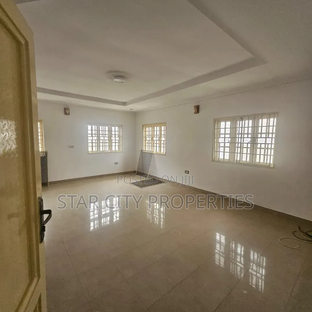 4bdrm Duplex in Phase 2 Gra for rent in GRA Phase 2 Shangisha