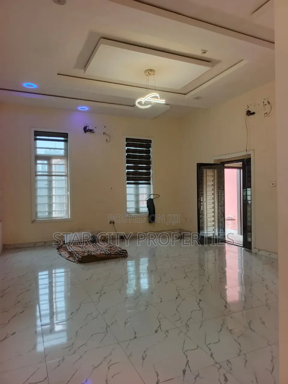 5bdrm Duplex in Omole for rent in Omole Phase 1